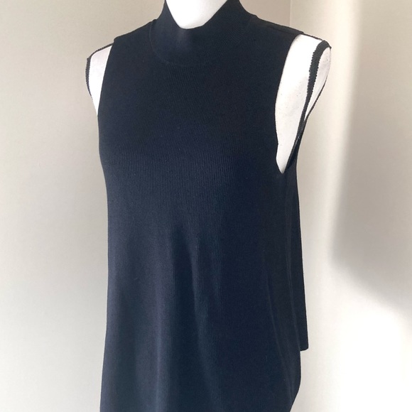 NWT Ann Taylor Loft Mock Neck Sleeveless Top Size M - Picture 2 of 8